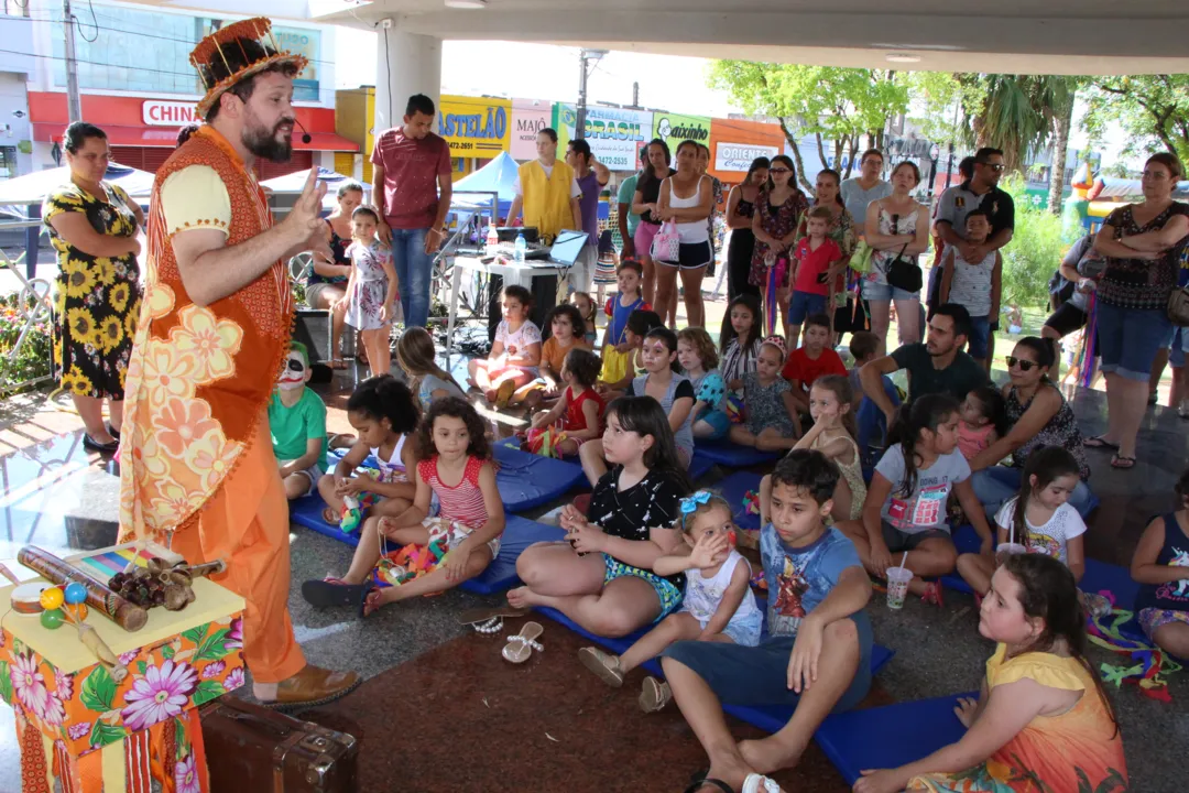 Ivaiporã promoveu Rua de Recreio para celebrar Dia das Crianças