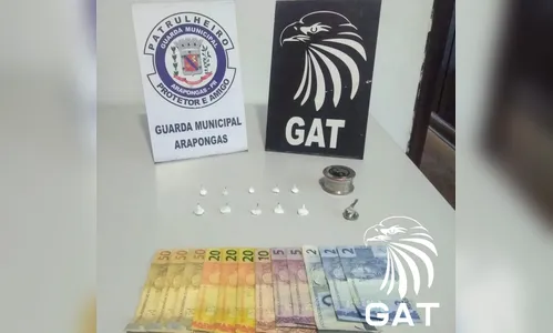 Mulher é presa suspeita de tráfico de drogas em Arapongas