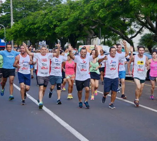 Equipe Pé Vermelho de Apucarana convida para treino no domingo