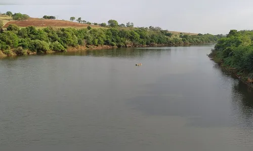 Dois homens desaparecem depois de barco afundar no Rio Piquiri