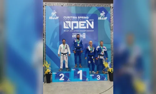 
						
							Apucaranenses são destaque durante campeonato Open de Jiu-Jitsu da CBJJ
						
						