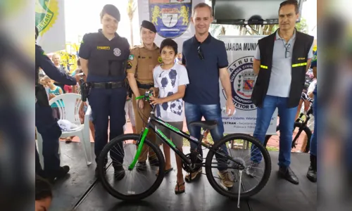 
							Conjunto Flamingos recebe projeto Trânsito Seguro, em Arapongas
						
						