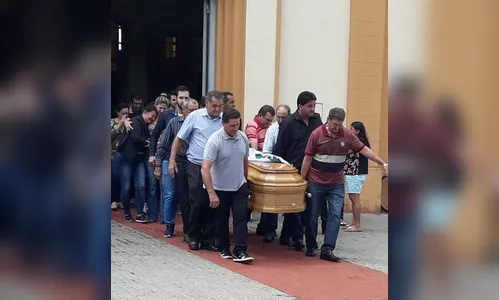 Ex-prefeito de Sabáudia é sepultado