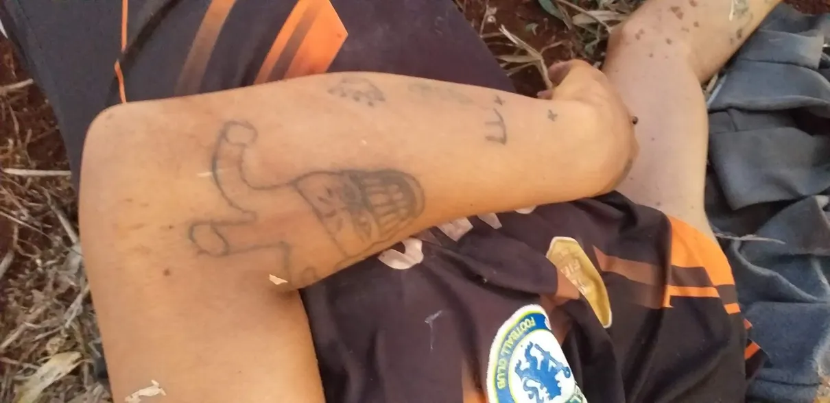 Tatuagem de palhaço geralmente define a inimizade com polícia. (Foto: Canal HP Vale do IvaÍ)