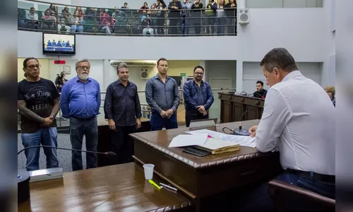 Câmara de Arapongas cria comissão processante para investigar vereadora