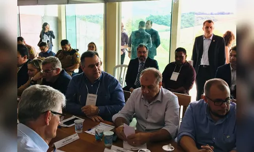 Saúde libera recursos e atende pleitos dos municípios na interiorização do governo em Ponta Grossa