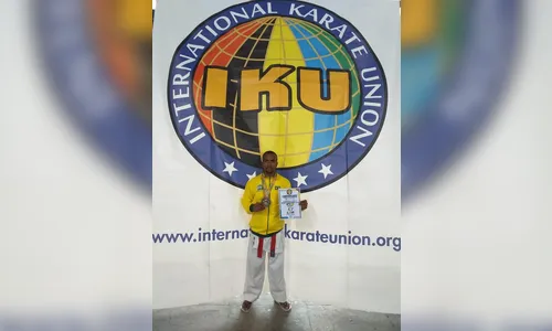 Atleta apucaranense é destaque no Mundial de Karatê