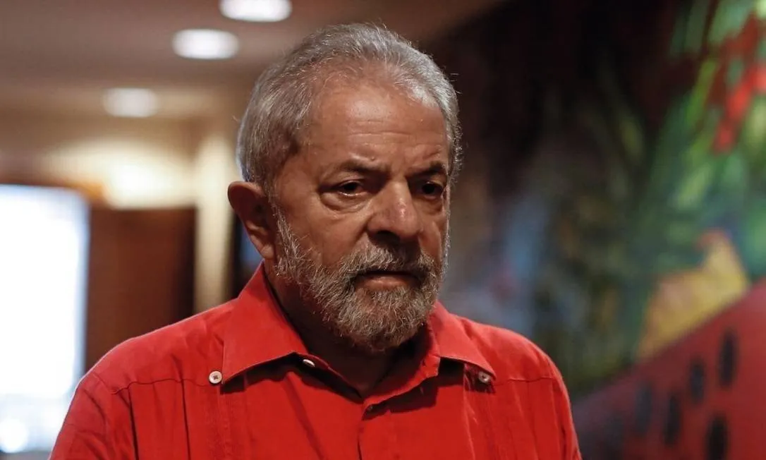 Aniversário de Lula tem mobilizações pelo mundo e leva tag #ParabensLula aos Trending Topics do Twitter