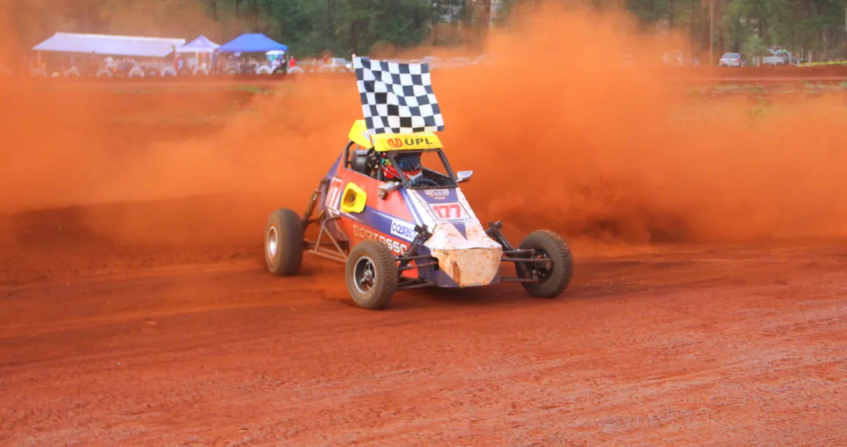 Rafael Bertasso vence a sexta etapa do Campeonato Paranaense de Kartcross