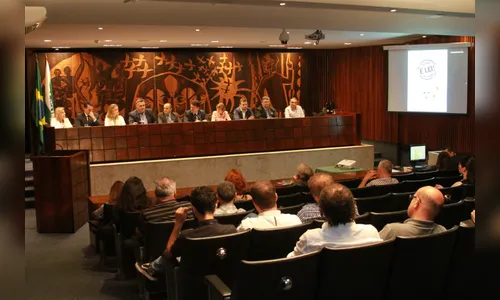 Ações em prol da saúde bucal e de prevenção ao câncer de boca são debatidas na Assembleia