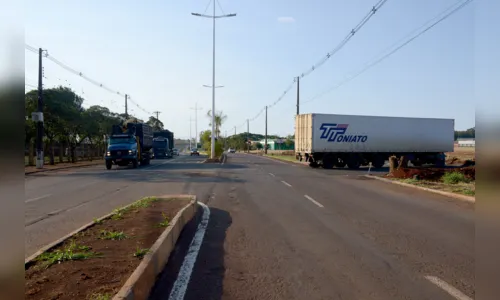 
							Após reclamações, Viapar constrói retorno em obra na PR 218 em Arapongas
						
						