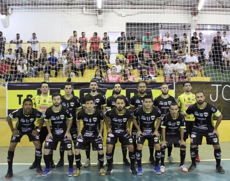 São João Futsal perdeu no primeiro jogo na casa do adversário pelo placar de 03x01. (Foto: Herithon Paulista)