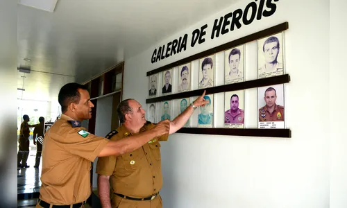 10º Batalhão de Polícia Militar homenageia policiais mortos em serviço
