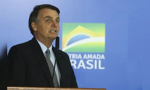 Bolsonaro ataca Globo e Witzel e nega envolvimento no caso Marielle