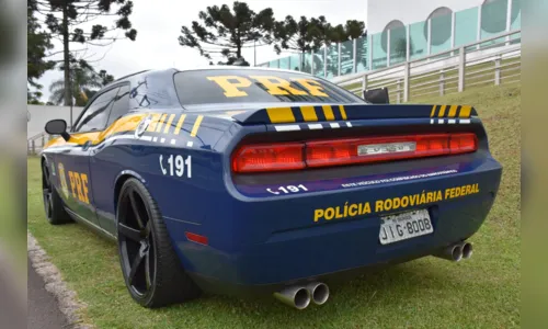 
							Dodge Challenger apreendido em ação contra tráfico será usado como veículo oficial da PRF, no Paraná
						
						