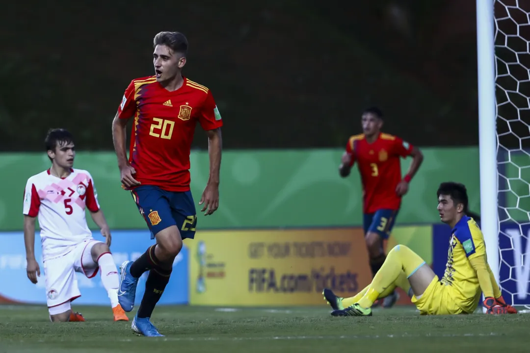 Espanha derrota Camarões no Mundial sub-17