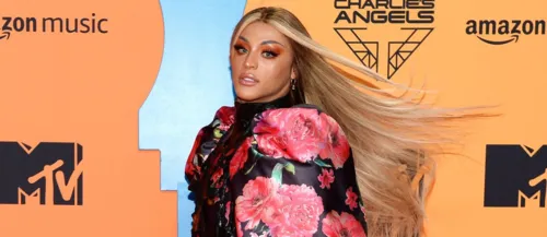 Pabllo Vittar vence prêmio de ‘Melhor Artista Brasileiro’ no exterior