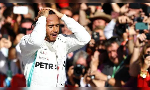 Lewis Hamilton é hexacampeão mundial de Fórmula 1