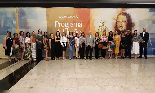 Professoras da rede municipal de ensino de Ivaiporã participam de formação continuada em Curitiba