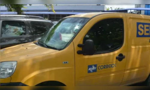 Carro dos Correios é roubado em Apucarana