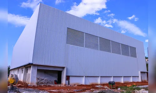 Prefeitura aciona empresa responsável pela obra do CIE