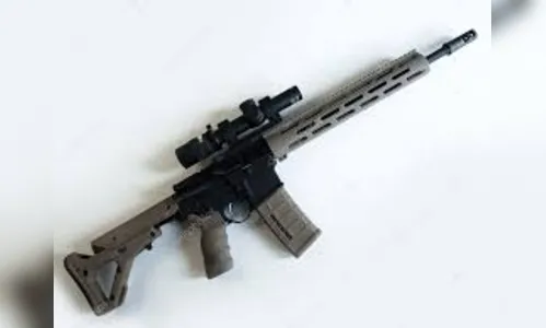 Mulher grávida de 8 meses mata bandido com tiro de fuzil durante assalto