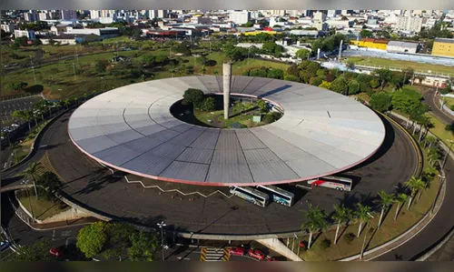 Projeto original da rodoviária de Londrina foi executado por Oscar Niemeyer, arquiteto mais famoso do Brasil