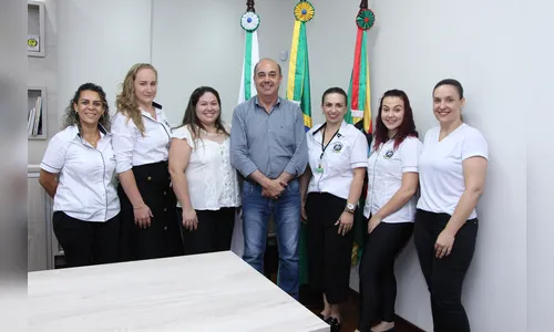 Coordenadoras de CMEIS e prefeito de Ivaiporã comemoram aprovação de projetos 