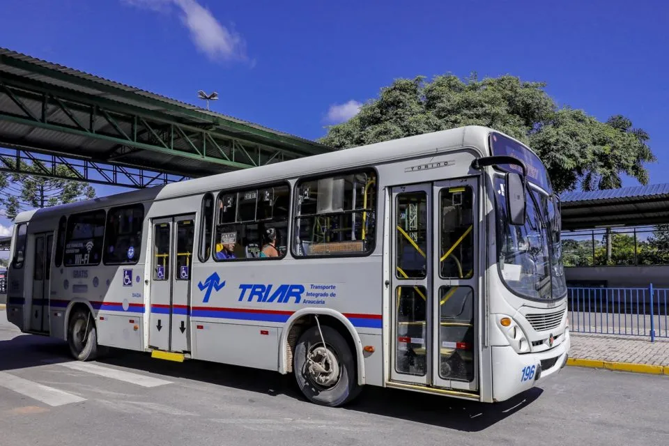 Município do Paraná baixa passagem de ônibus pela terceira vez e não descarta gratuidade no futuro