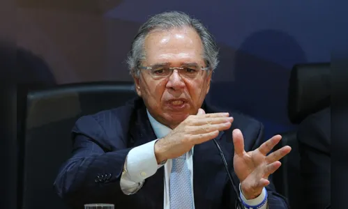 Novos servidores não terão estabilidade automática, diz Guedes