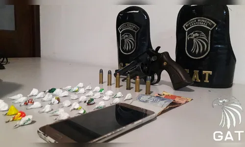 Homem é preso com revólver e cocaína, em Arapongas