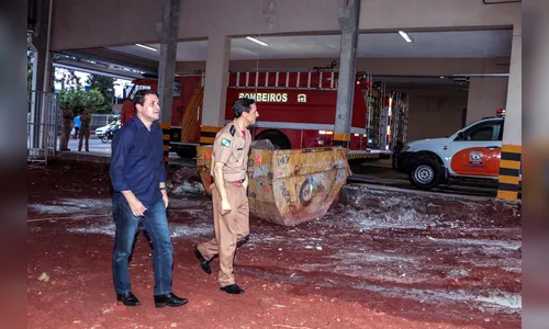 Prefeito Junior da Femac visita obra de ampliação do quartel dos Bombeiros