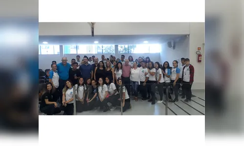 Alunos do Nilo Cairo fazem perguntas aos vereadores