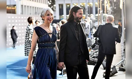 Imagem de Keanu Reeves com nova namorada agita internet