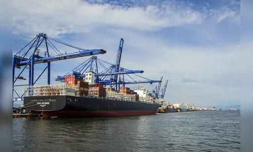 Movimentação de contêineres cresce 15% no Porto de Paranaguá