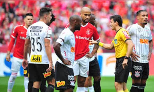 CBF muda horário do confronto entre Corinthians e Internacional