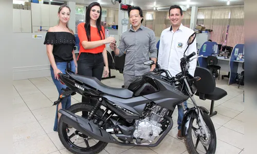 Prefeitura de Ivaiporã entrega moto 0 km referente ao IPTU 2019