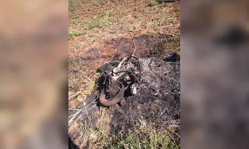 Moto roubada em São João do Ivaí é encontrada queimada