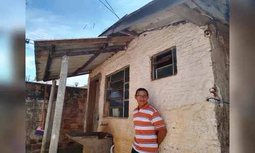 Ladrões invadem casa de atleta deficiente visual em Apucarana; veja o vídeo