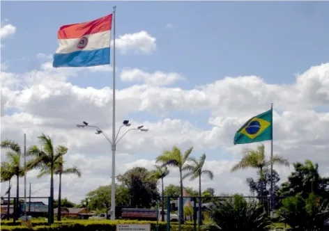 Cota livre de impostos para compras no Paraguai sobe para 500 dólares