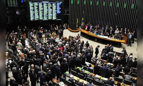 Dois deputados do Paraná devem ir para novo partido de Bolsonaro; saiba quem são