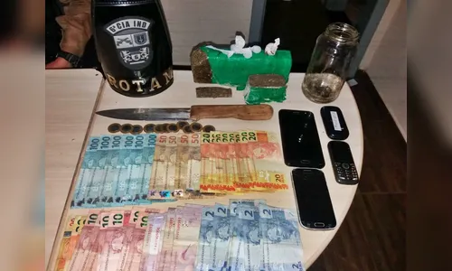 Dona de bar, filho e sobrinho são presos por tráfico de drogas em Ivaiporã