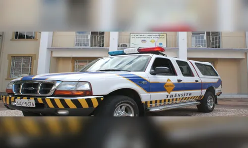 Motorista embriagado bate em viatura da guarda municipal em Arapongas