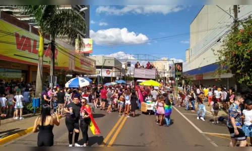 
						
							1ª Parada LGBTI+ do Vale do Ivaí acontece até as 20h; veja fotos e vídeo
						
						
