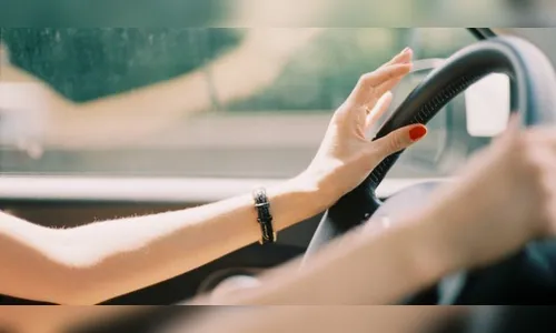 Mulher é presa dirigindo alcoolizada no centro de Apucarana