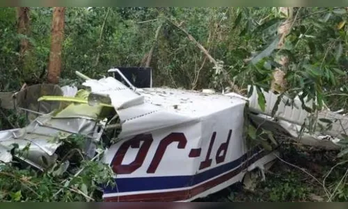 Três pessoas morrem em queda de avião no Paraná