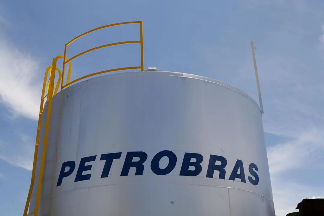 Petrobras divulga nova fase do processo de venda de refinarias