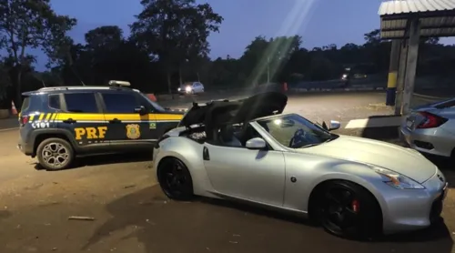 Abordagem foi realizada na noite deste sábado (23) em frente à unidade operacional da PRF, na BR-277. (Foto: PRF/PR)