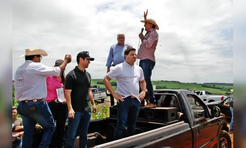 Faxinal inaugura asfalto com grande cavalgada e participação de mais de 700 cavaleiros