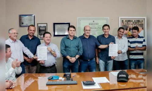 
							Asfalto chega a 100% dos bairros de Apucarana
						
						